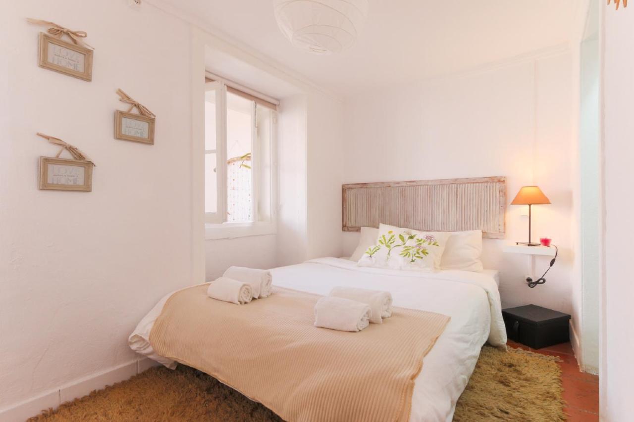 Santo Antonio Apartment Lisbon Luaran gambar